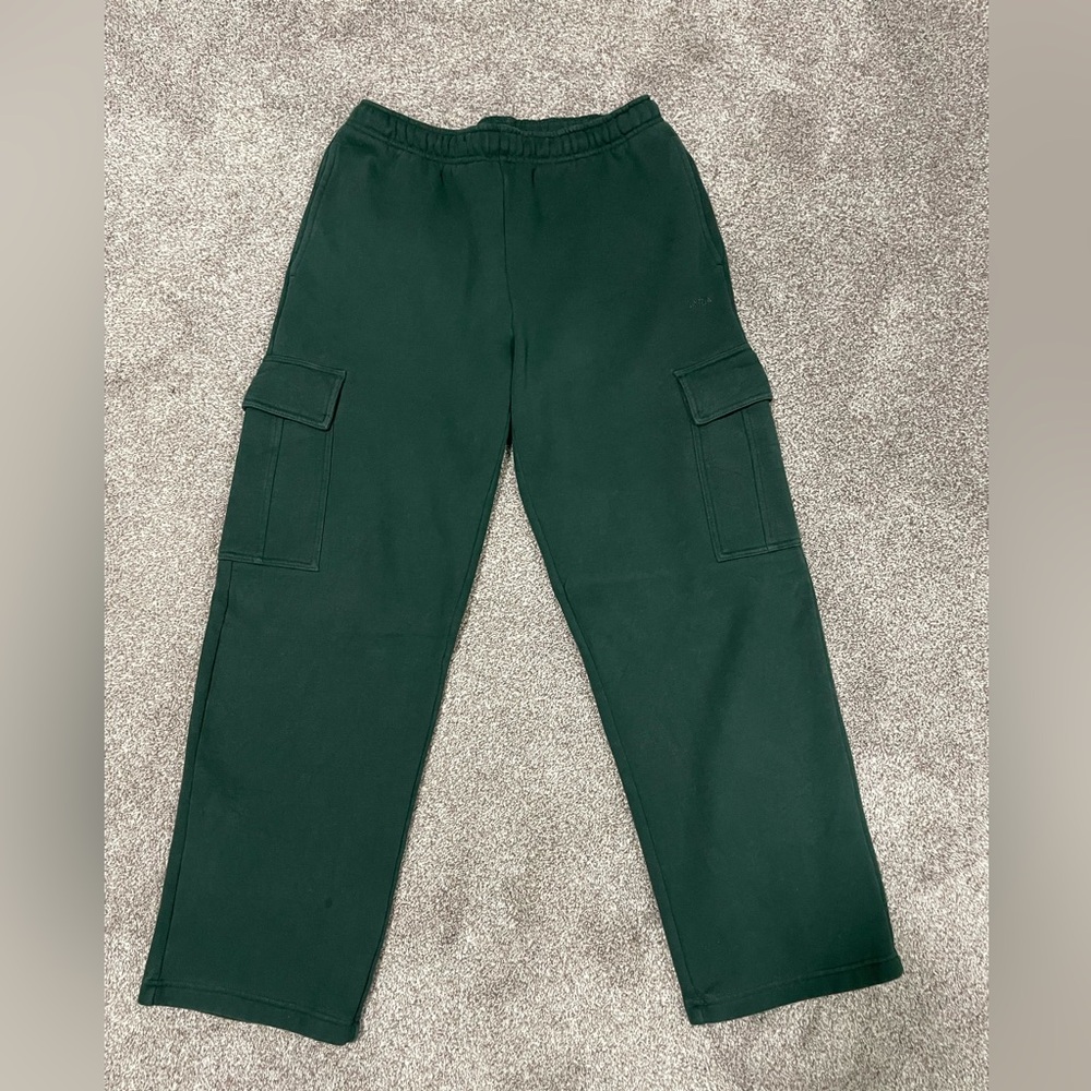 Aritzia Emerald Green Straight-Leg Cargo Pants